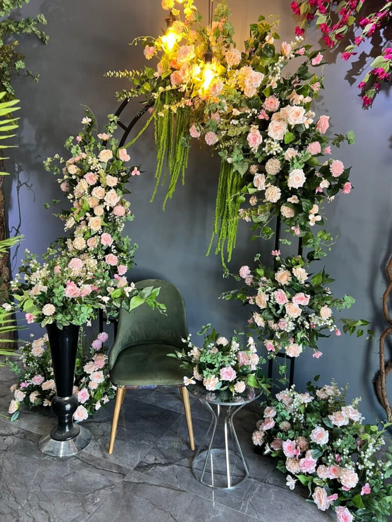 yapay çiçek dekorasyon uygulama örneği